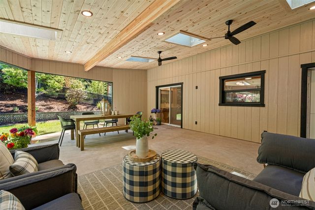 7559 Dowerdell Lane W, Lakewood, WA 98499