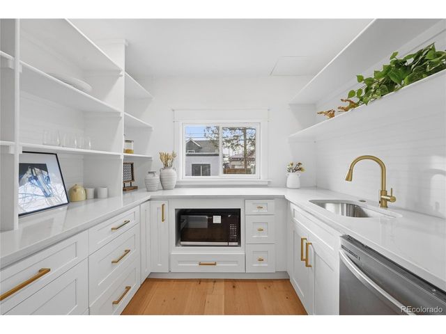 327 S Sherman St, Denver, CO 80209