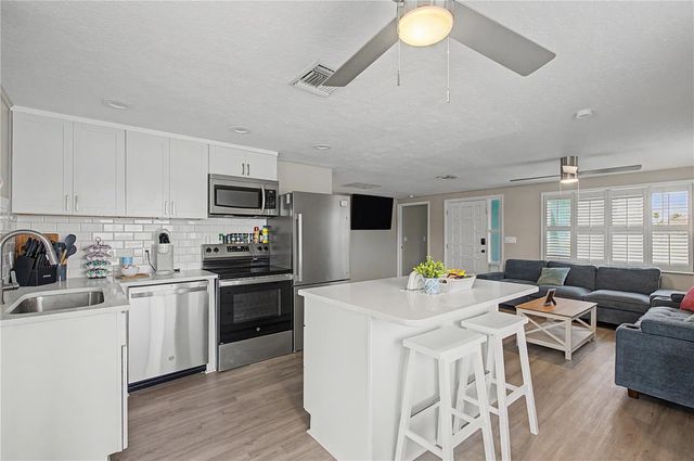 13725 MATTIX AVENUE, Hudson, FL 34667