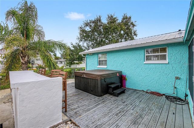 13725 MATTIX AVENUE, Hudson, FL 34667