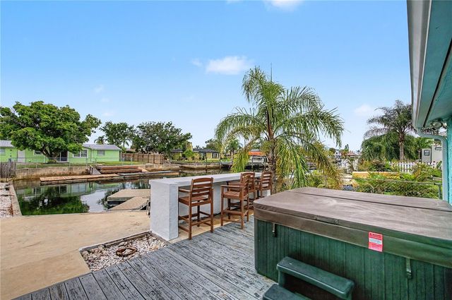 13725 MATTIX AVENUE, Hudson, FL 34667
