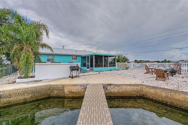 13725 MATTIX AVENUE, Hudson, FL 34667