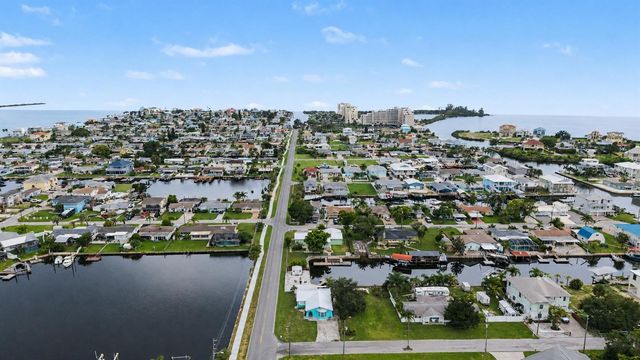 13725 MATTIX AVENUE, Hudson, FL 34667