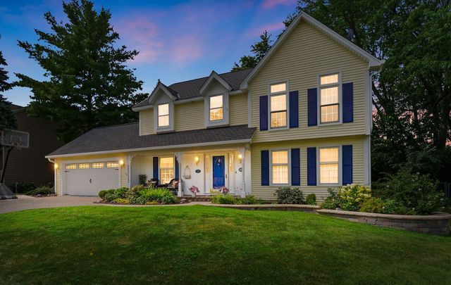 174 S Montclair Avenue, Glen Ellyn, IL 60137