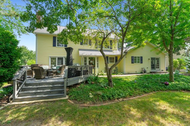174 S Montclair Avenue, Glen Ellyn, IL 60137
