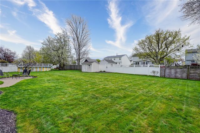 632 Guinevere Drive, Greece, NY 14626