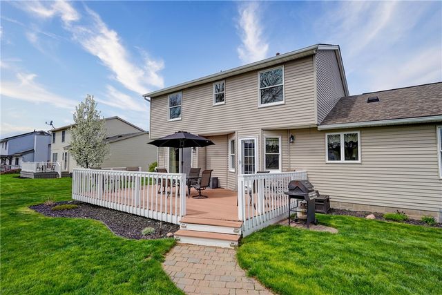 632 Guinevere Drive, Greece, NY 14626