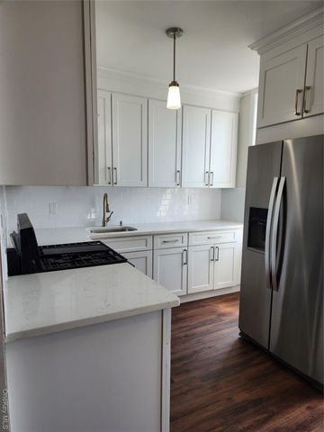 6410 Myrtle Avenue, Glendale, NY 11385