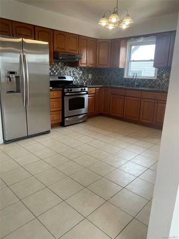 166-19 25th Avenue 2, Whitestone, NY 11357