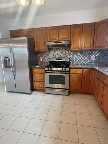 166-19 25th Avenue 2, Whitestone, NY 11357