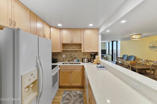 3051 S Atlantic Ave Apt 1004, Daytona Beach Shores, FL 32118