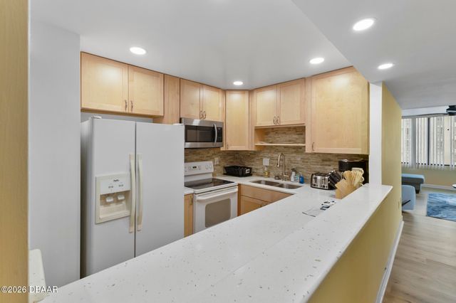 3051 S Atlantic Ave Apt 1004, Daytona Beach Shores, FL 32118