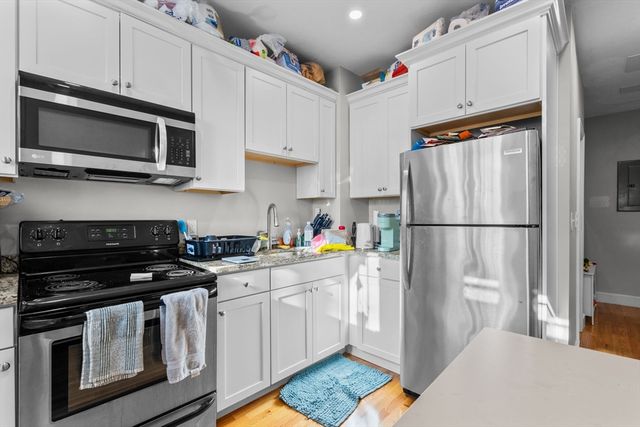 754 Huntington Ave 4, Boston, MA 02115