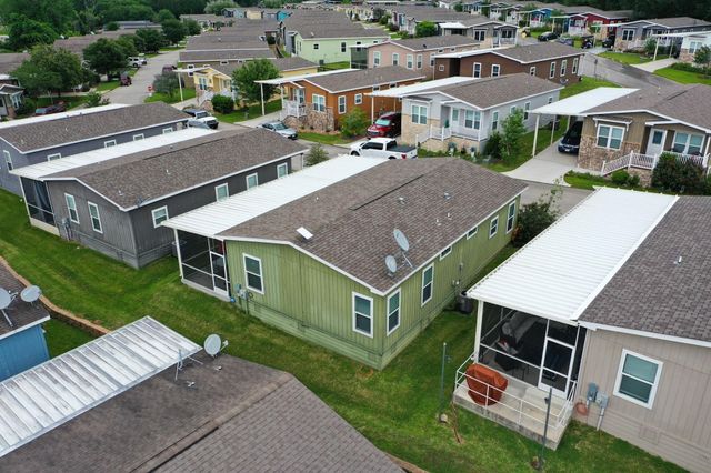 11720 Thousand Trails 37, Willis, TX 77318