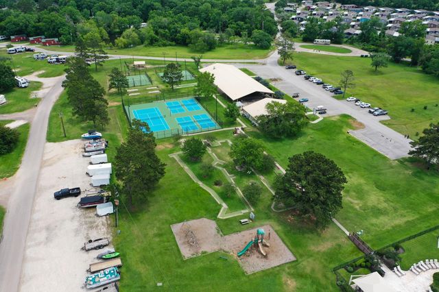 11720 Thousand Trails 37, Willis, TX 77318