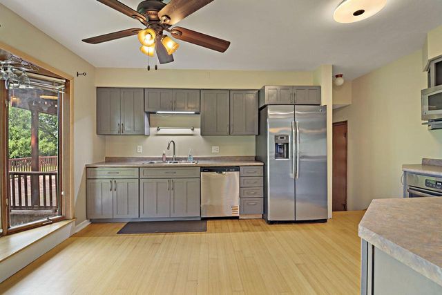 6124 104th AVENUE, Kenosha, WI 53142