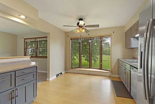 6124 104th AVENUE, Kenosha, WI 53142