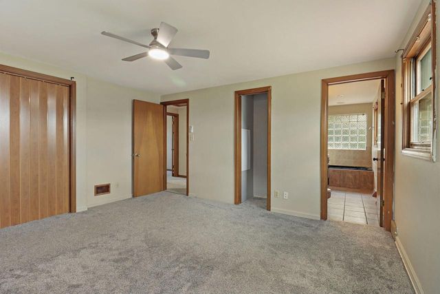 6124 104th AVENUE, Kenosha, WI 53142