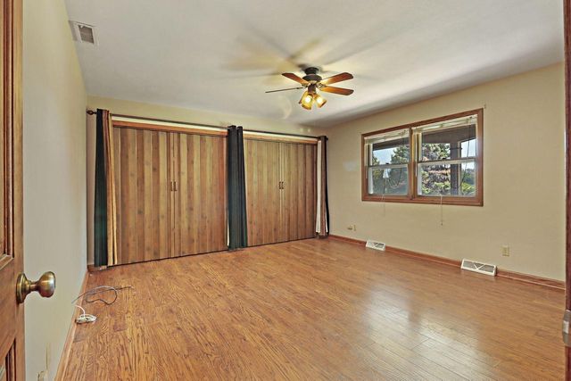 6124 104th AVENUE, Kenosha, WI 53142