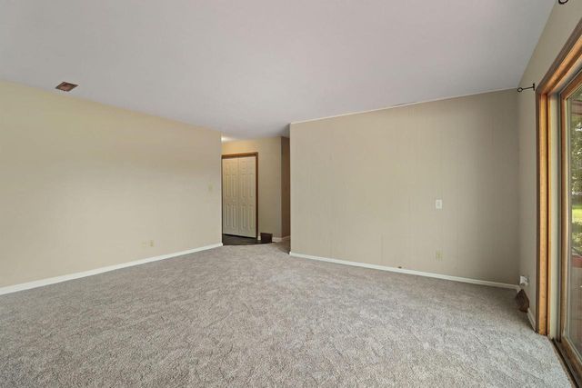 6124 104th AVENUE, Kenosha, WI 53142
