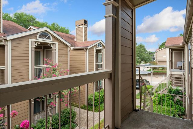 1860 White Oak Drive 228, Houston, TX 77009