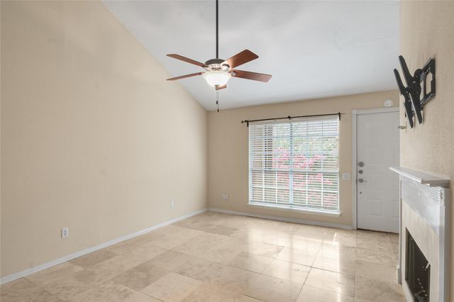 1860 White Oak Drive 228, Houston, TX 77009