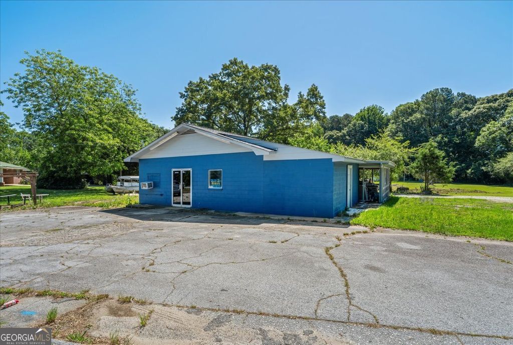 2480 Gumlog Road, Lavonia, GA 30553 — exterior