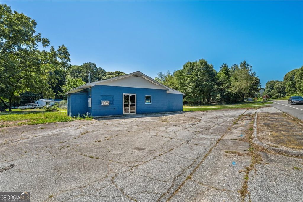 2480 Gumlog Road, Lavonia, GA 30553 — photo 2
