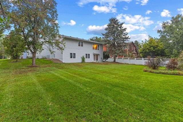 11159 Sumter Avenue S, Bloomington, MN 55438