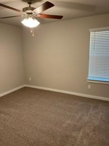 1532 McKinney DR, Leander, TX 78641