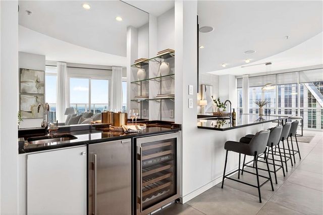 3325 Piedmont NE Road 2804, Atlanta, GA 30305