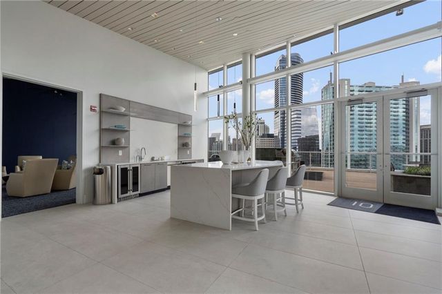 3325 Piedmont NE Road 2804, Atlanta, GA 30305