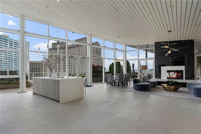 3325 Piedmont NE Road 2804, Atlanta, GA 30305