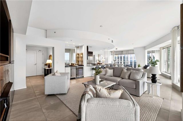 3325 Piedmont NE Road 2804, Atlanta, GA 30305