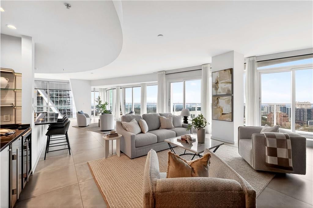 3325 Piedmont NE Road 2804, Atlanta, GA 30305