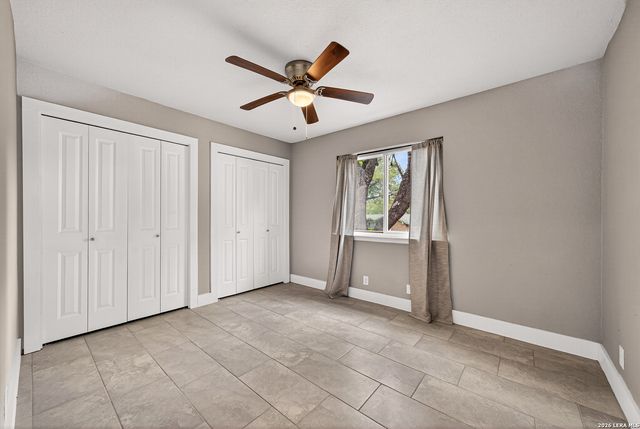 5935 forest knoll, San Antonio, TX 78240