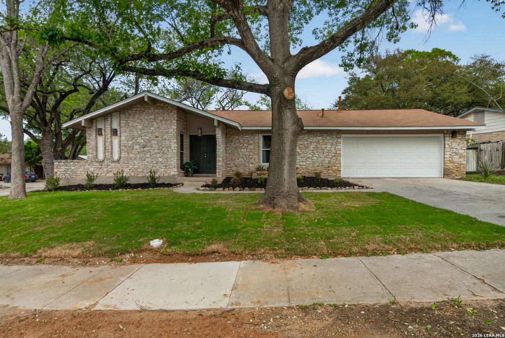 5935 forest knoll, San Antonio, TX 78240