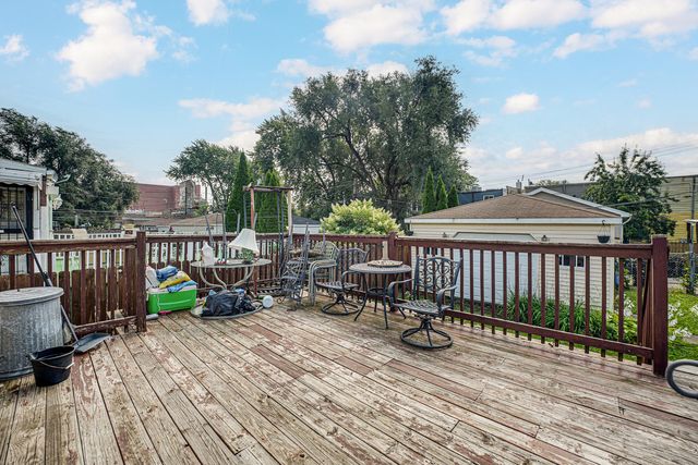 4835 W Haddon Avenue, Chicago, IL 60651