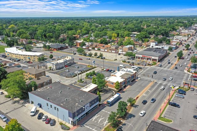 3135 W 95th Street 201, Evergreen Park, IL 60805