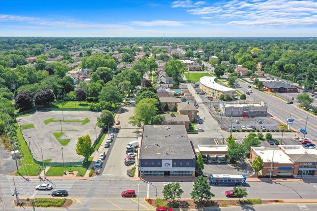 3135 W 95th Street 201, Evergreen Park, IL 60805