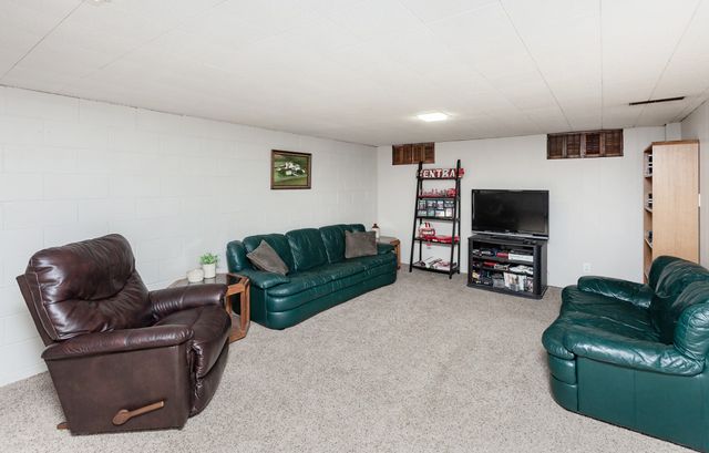 522 Preston Drive, Huxley, IA 50124