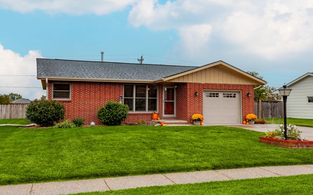 522 Preston Drive, Huxley, IA 50124