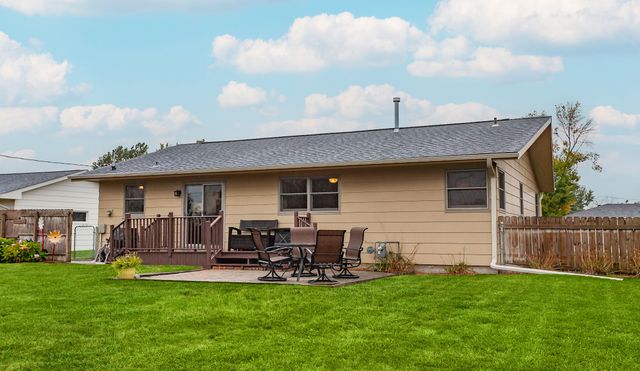 522 Preston Drive, Huxley, IA 50124