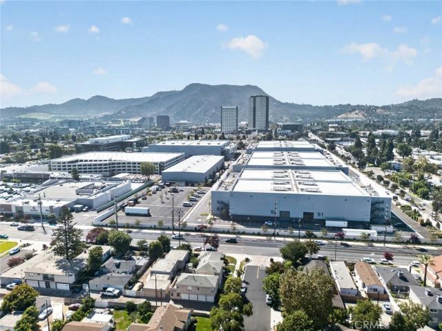 600 N Maple Street, Burbank, CA 91505