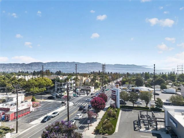 600 N Maple Street, Burbank, CA 91505