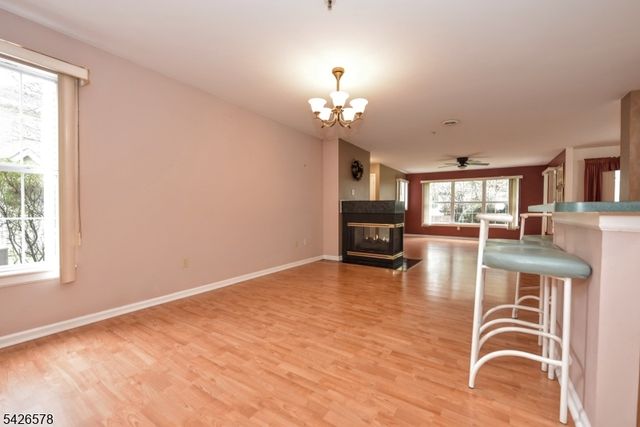 11 Collura Ln, Clifton City, NJ 07012