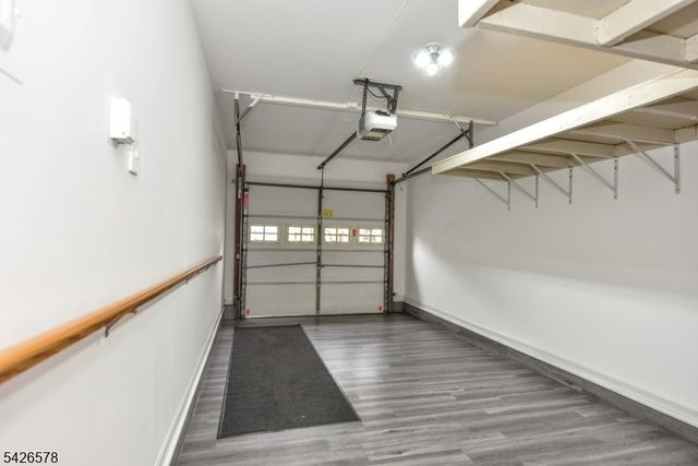 11 Collura Ln, Clifton City, NJ 07012