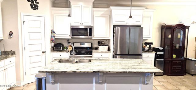 104 Beechwood Circle, Pearl, MS 39208