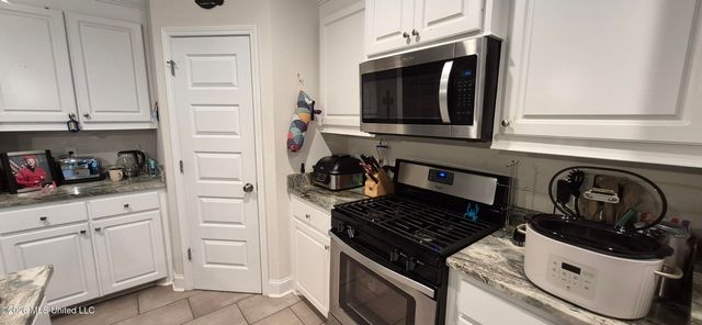 104 Beechwood Circle, Pearl, MS 39208