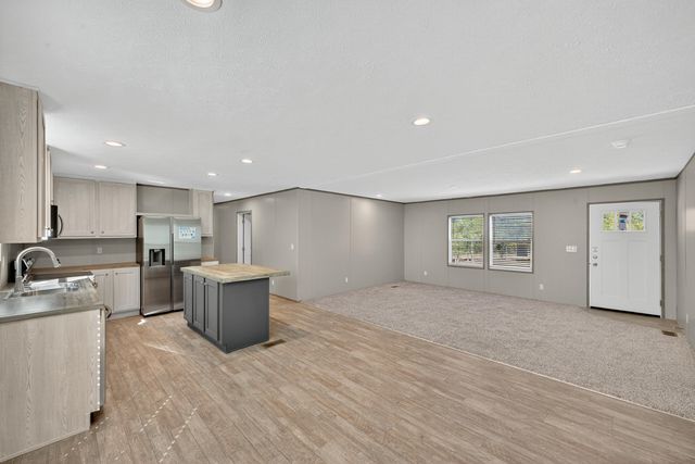 98 Long Branch Road, Salley, SC 29137